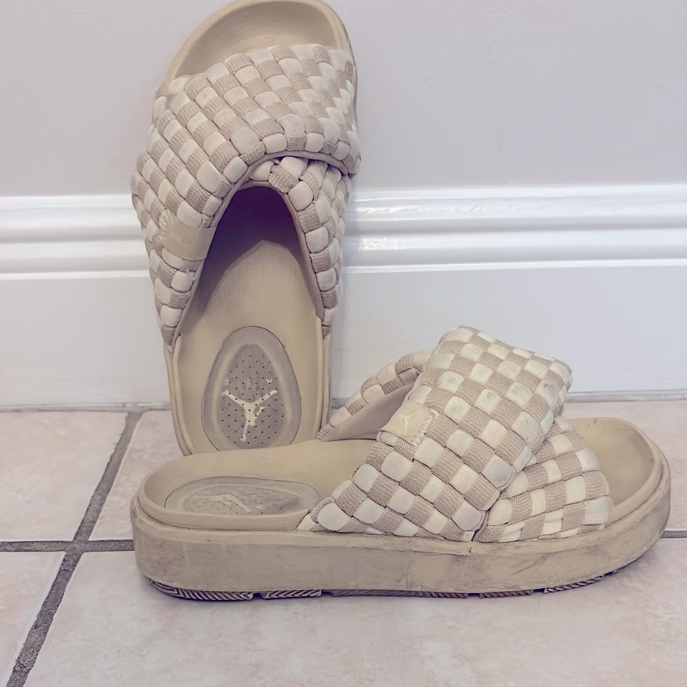 Air Jordan Nike Women's Woven Slides - Cream and Tan